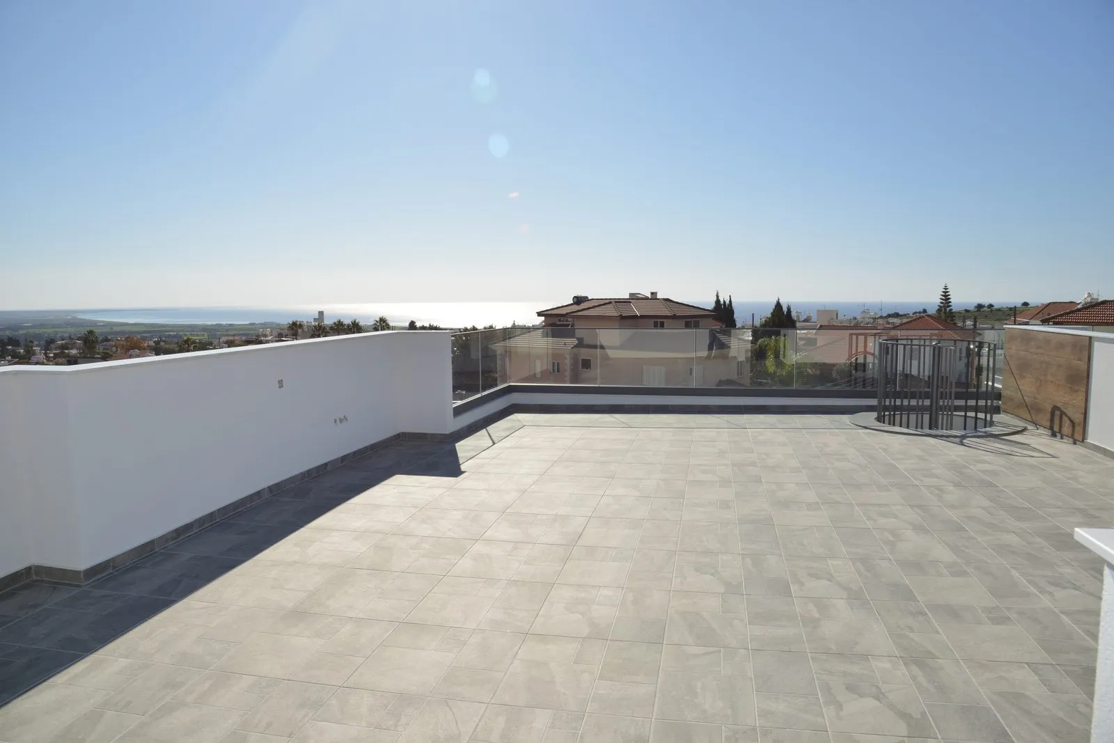 Tylliros Court – external views 11